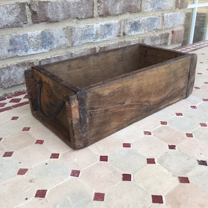 Rustic Primitive Farmhouse Decor Vintage Wooden Brick Mold W/ Iron Handles Box 13x6x4 Tray Planter Bowl Crate Bucket Drawer image 3