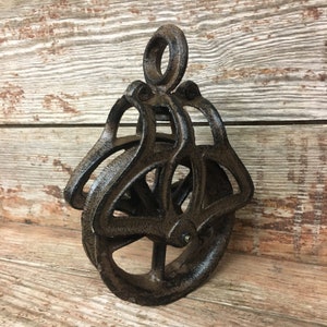 Antique Style Vintage Cast Iron Well Wheel Pulley Reproduction NEW Decor Rustic