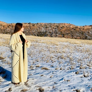 Snow Lodge Cardigan - Crochet Pattern