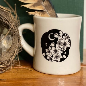 Blossoms and moon Wonderland mug