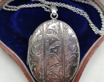 Victorian Sterling Silver Ivy Leaf Locket Necklace | Antique Etched Cartouche