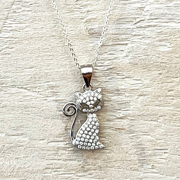 Cat necklace. Siamese cat necklace. Silver cat pendant. 925 Sterling Silver. Silver cat charm. Cat pendant necklace. Silver cat jewelry.