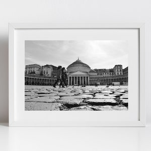 Napoli, Italia, Piazza del Plebiscito, Fotografia in bianco e nero