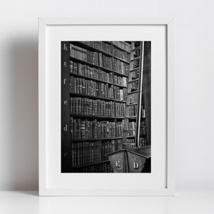 Art mural bibliothèque The Long Room Trinity College Dublin Irlande photographie impression noir et blanc
