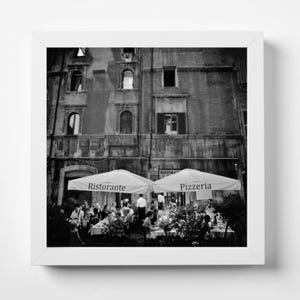 Stampa fotografica quadrata in bianco e nero di Roma Italia
