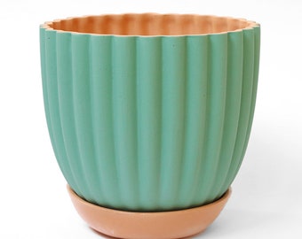 Big terracotta pot "Tuli" green + assorted plate