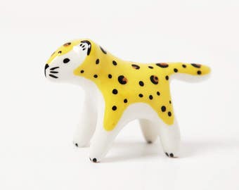 Mini leopard / Ceramic sculpture