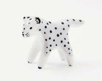 Mini Snow Panther / Ceramic sculpture