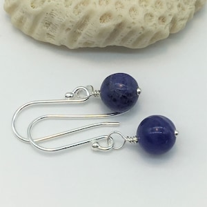 orecchini in sodalite blu,