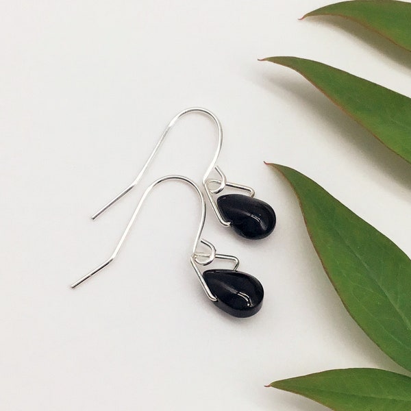 tiny dangle earrings,short black earrings,tiny drop earrings