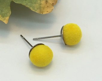 daffodil yellow studs with surgical steel posts