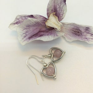 Pendientes de corazón rosa