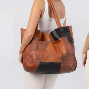 Cabas Patchwork en Cuir Recyclé – Grand Sac en Cuir d’Agneau – Cabas Épaule en Cuir Pleine Fleur Tanné Végétal – Maxi Sac Durable Fait Main