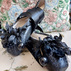 Decorative Pointe Ballet Shoes-Black Satin Pointe Ballet Shoes with Vintage Berries and French Jet Trims