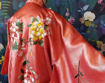 Vintage Embroidered Kimono-Late Art Deco Japanese Embroidered Kimono-1940s to 50s Embroidered Kimono Robe