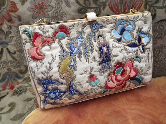 Vintage Chinese Embroidered Purse~1950s Chinese Em