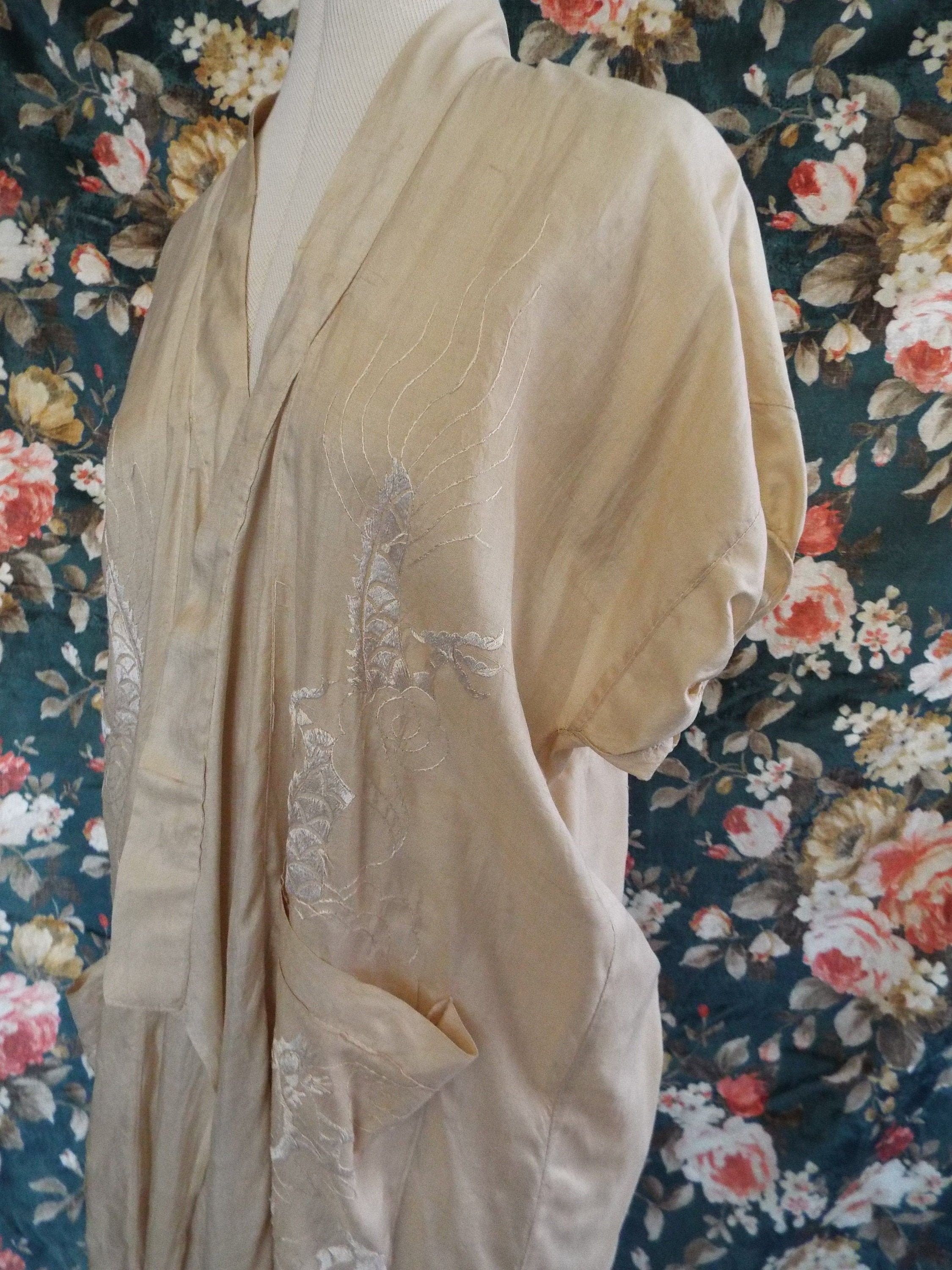 Image of Antique Silk Kimono Robe~S Embroidered Kimono~S Pure Silk, Dragon