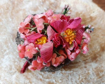 Antique Flower Posy Corsage-1920s to 30s Floral Corsade-Early Art Deco Flower Corsage with Metallic Lace