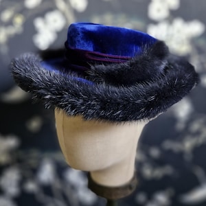 Designer Stephen Jones Hat-1980s Stephen Jones Velvet Percher Hat