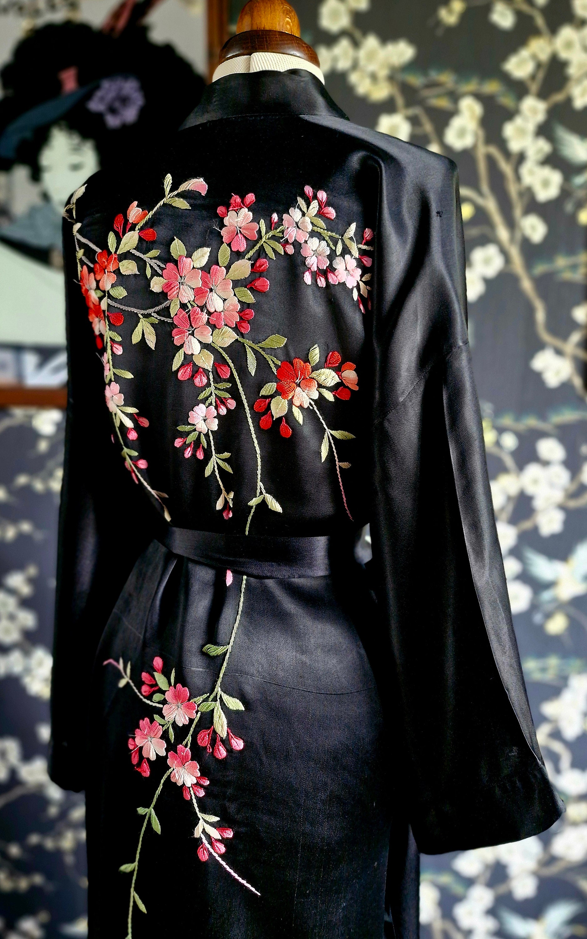Vintage Hand Embroidered Japanese Kimono Robe-1940s Silk Hand ...