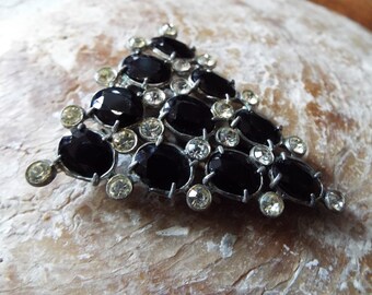 Vintage Fur Clip~1930s Fur Clip with Faceted Glass Stones~Art Deco Fur Clip