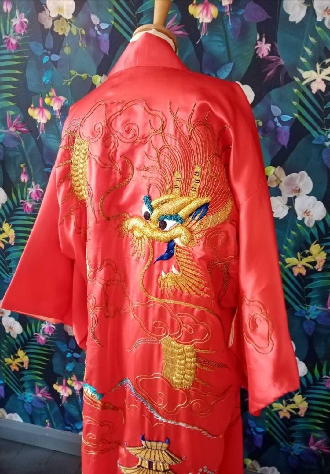 Vintage Embroidered Kimono~1950s Goldwork Dragon Kimono~ - Etsy