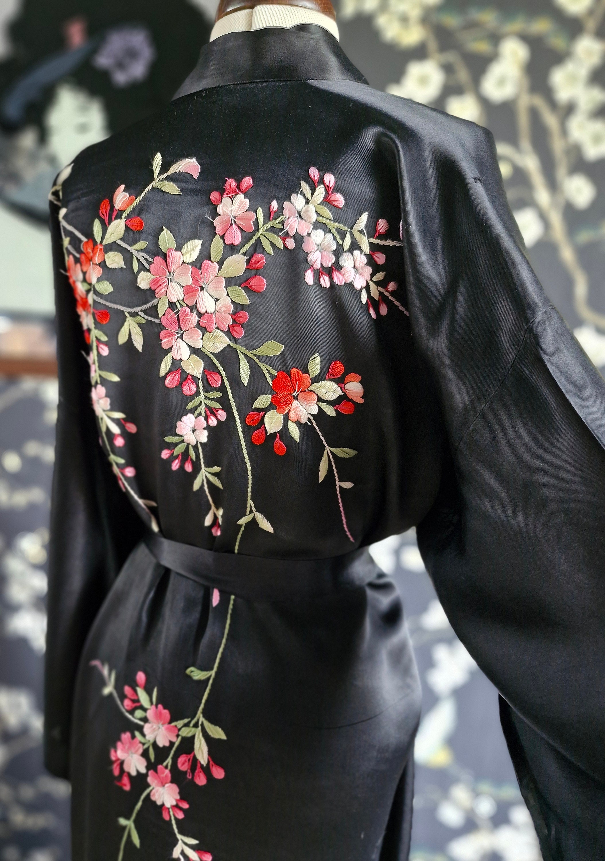 Vintage Hand Embroidered Japanese Kimono Robe-1940s Silk Hand ...