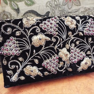 Vintage Zardozi Purse Zardozi Embroidered Evening Bag 1940s Zardozi Bag with Glass Beads image 3