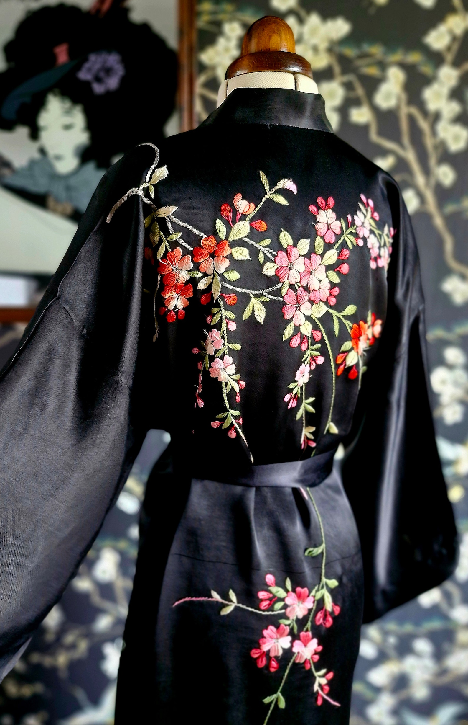 Vintage Hand Embroidered Japanese Kimono Robe-1940s Silk Hand ...
