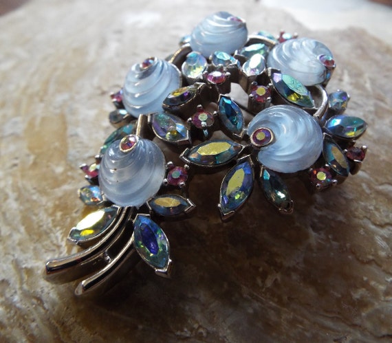 Vintage TRIFARI Floral Brooch~ Rare Trifari 1950s… - image 6