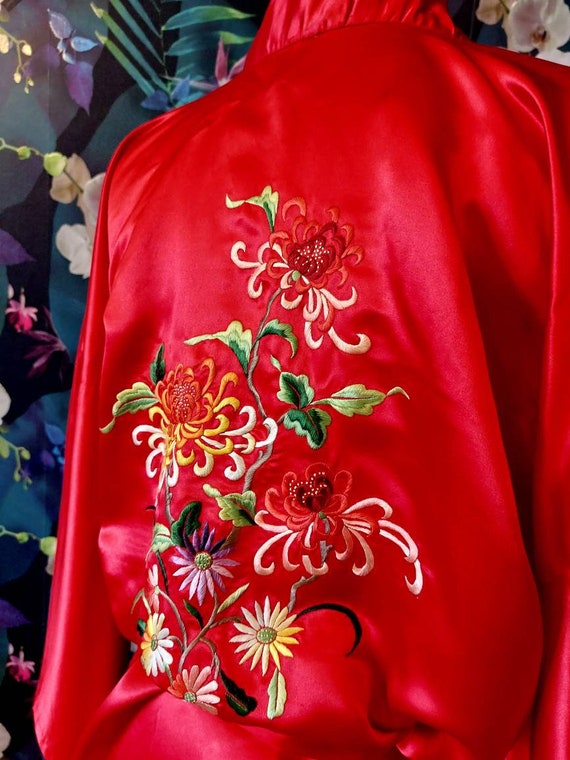 Vintage Hand Embroidered Chinese Silk Kimono Robe-1940s to 50s  