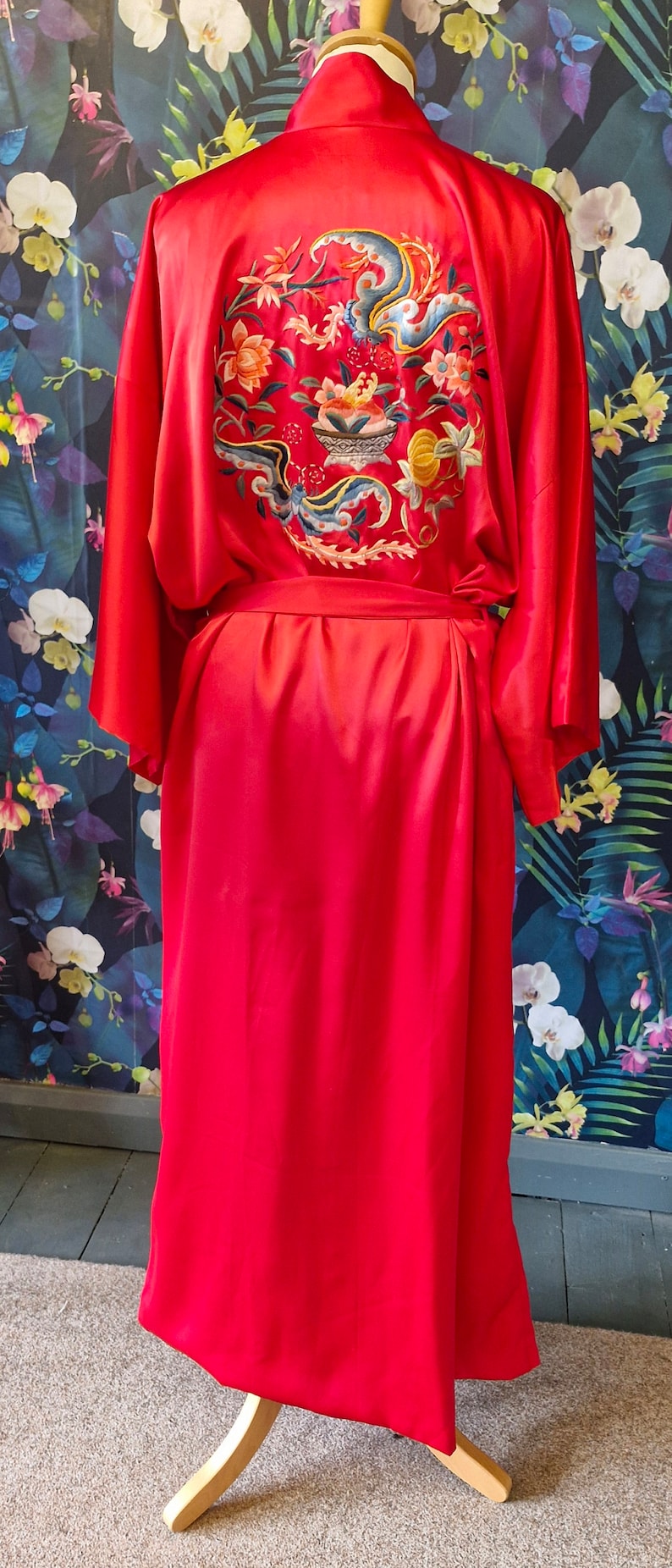 Vintage Chinese Hand Embroidered Silk Robe-dunhuang Chinese Hand ...