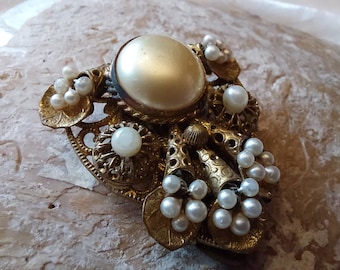 Vintage Neiger Dress Clip-1930s Neiger Faux Pearl Dress Clip-Art Deco Czech Dress Clip