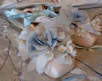 Vintage Ballet Pointe Shoes-Decorative Ballet Shoes