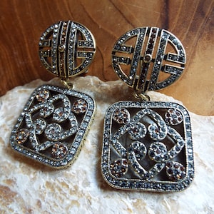 Heidi Daus Earrings~Heidi Daus Retired Crystal Satement Earrings