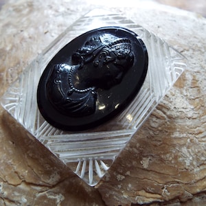 Vintage Bakelite Cameo~1940s Lucite and Bakelite Cameo Brooch~1940s Bakelite