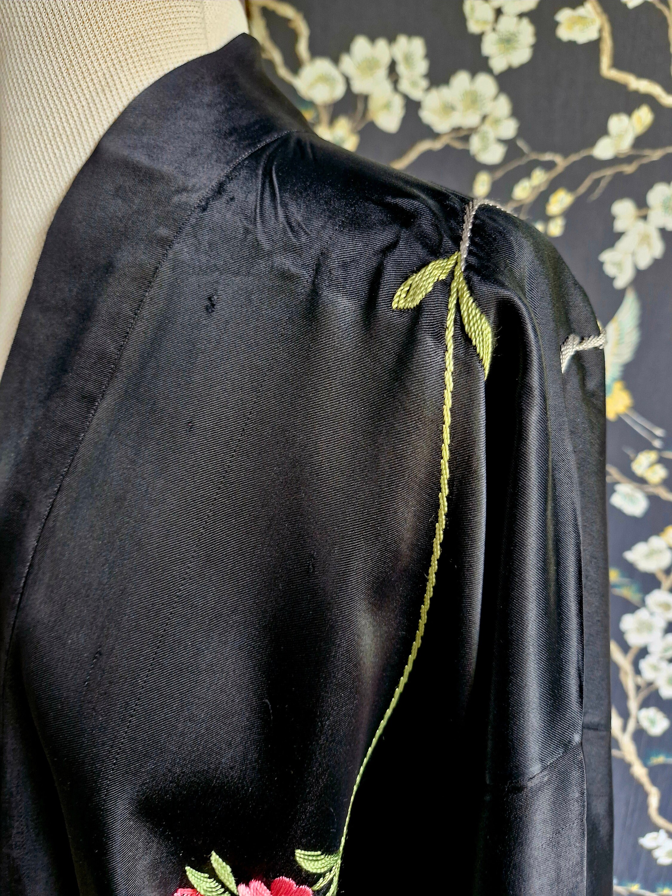 Vintage Hand Embroidered Japanese Kimono Robe-1940s Silk Hand ...