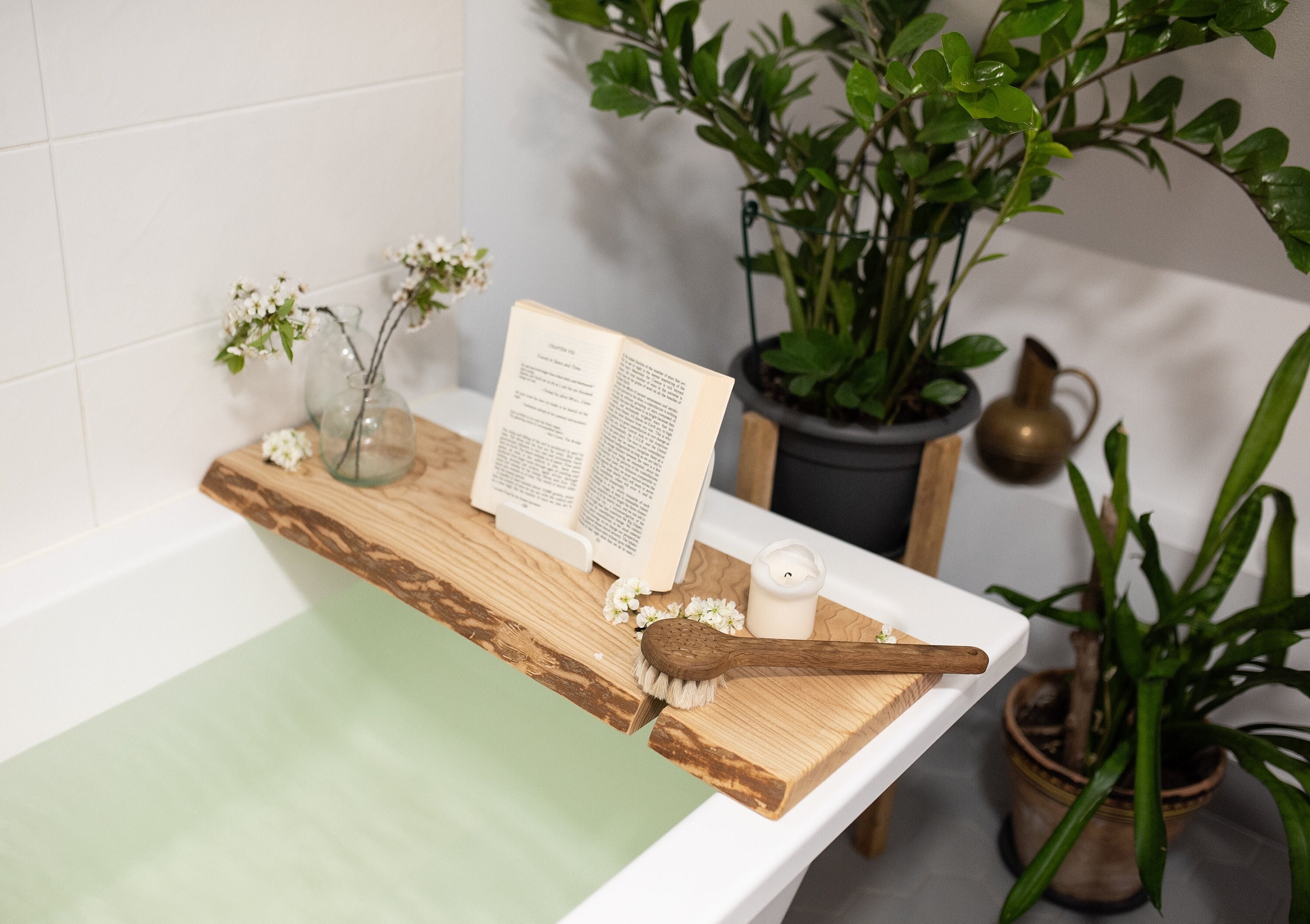 Cintbllter Ala Teak Wood Luxury Bathtub Caddy Tray with Extendable Sides and Bed Tray, Reading Rack, Tablet Holder