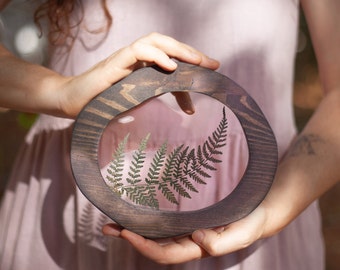 Evergreen Fern - Pressed Flower frame - Wavy pressed flower art - Wall decor - Botanical pressed flower art - Framed Botanicals - Wall art