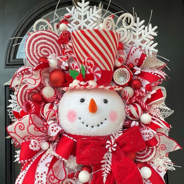MADE to ORDER - Snowman Wreath.  Christmas Wreaths Front Door.  Peppermint Christmas Wreath.  Holiday Wreaths. Christmas Front Door.