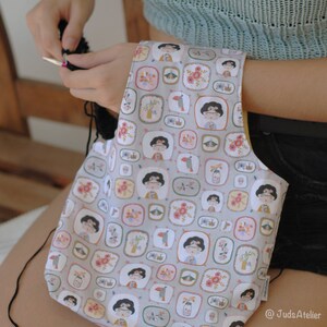 Bolsa porta bola reversível estampada, bolsa projeto porta fio para tricô e crochê, bolsa tricô by JudsAtelier