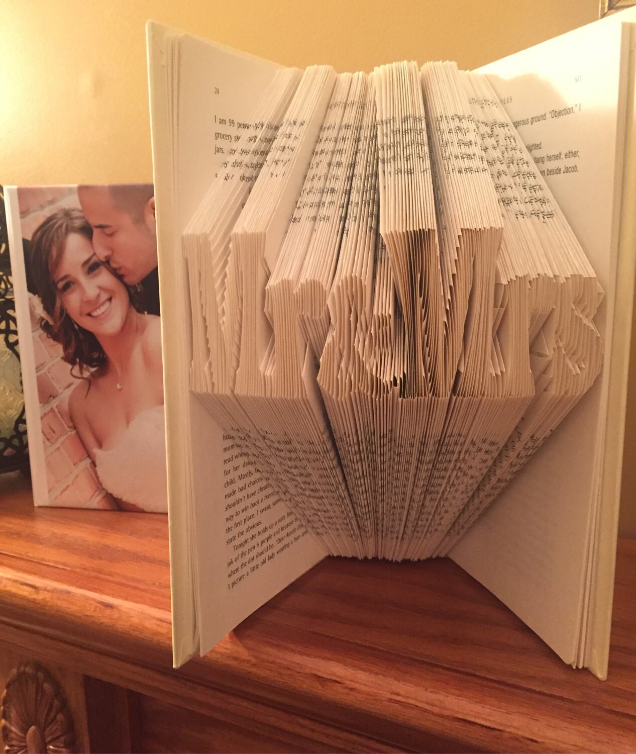 Mr & Mrs Folded Book Art Wedding Gift Wedding Decoration Centerpiece