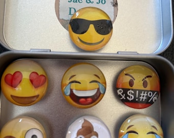 Juego de seis imanes de vidrio con forma de emoji, emoji de anteojos de sol, emoji de caca, emoji de amor, emoji de regalo, regalo para intercambio, regalo para calcetines, regalo divertido