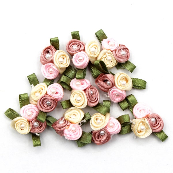 Mini ruban de satin roses avec perles et feuilles. Décoration pour travaux manuels, couture et vêtements de poupée. 10 ou 20 pièces.