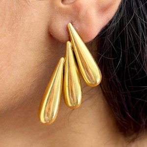 Gold Teardrop Statement Earrings – Bold Sculptural Drop Earrings – Handmade Chunky Dangles – Modern Artistic Jewelry – Gift for Her – Brides