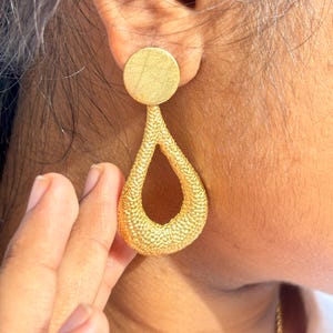 Gold Textured Teardrop Earrings – Matte Finish Dangle Earrings – Statement Festival Jewelry – Lightweight Modern Boho Earrings – Bridesmaid