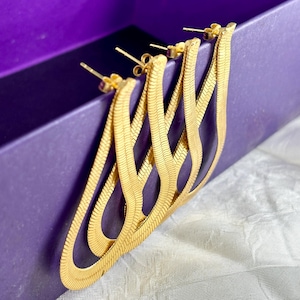 Gold Snake Chain Wave Drop Earrings | Serpentine Statement Earrings | 18K Gold Plated Earrings | Lightweight Jewelry | Bridesmaids Gifts