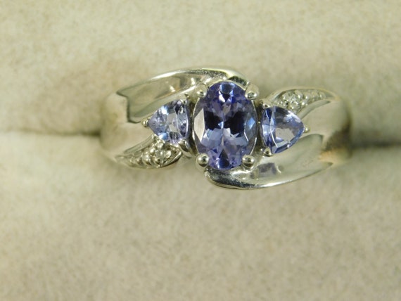 Vintage 1.00 ct. Oval Tanzanite, Trillion Tanzani… - image 1