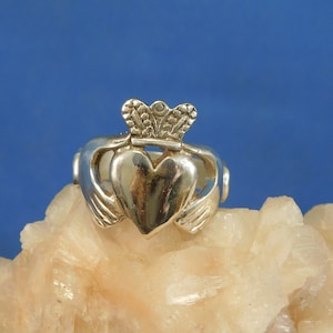 Gents Irish Claddagh Wedding Band .999 Pure Silver