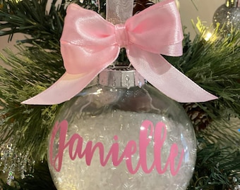 Personalisiert Individuelle Name Christbaumschmuck Baumkugel Ornament mit Band rosa